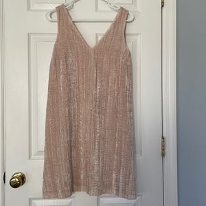 Loft velvet dress. Size 4. NWT.